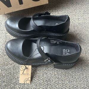 Madden NYC Black Platform Mary Jane Shoes